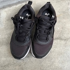 アンダーアーマー　24.0
