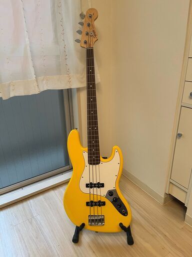 Squier（スクワイア） by Fender FSR Affinity Jazz Bass – Graffiti Yellow
