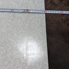 昭和レトロな座卓？の画像