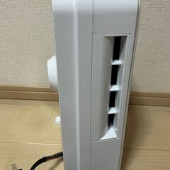  IRIS OHYAMA アイリスオーヤマ JCH-125T-W 人感センサー セラミックヒーター　暖房器具の画像