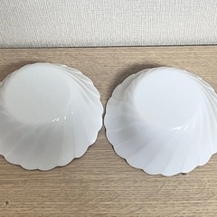 深皿 2個セット　プリーツ模様の画像