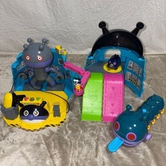 アンパンマン  ギュイーン！チャージでパワーアップ！ ひみつのバ...