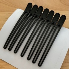 美容師実技試験レイヤーカット用モデルウィッグ3体ダッカール黒7本セットの画像