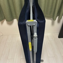 折りたたみベッドの画像