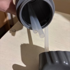 （新品未使用）ハワイのアディダスオリジナルスのドリンクボトルの画像