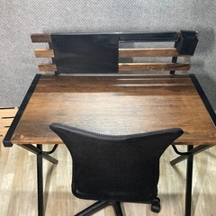 モダンデスクの画像