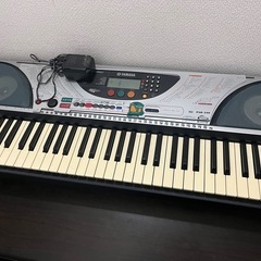 ヤマハ YAMAHA 電子ピアノ　キーボード PSR-240　