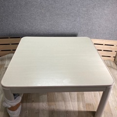 こたつテーブル
