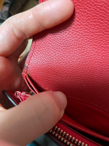 LOUIS VUITTON ポルトフォイユカプシーヌ 赤 長財布

