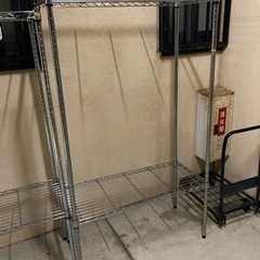 スチールラックの画像