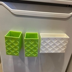 【3/31　14時まで】マグネット付き小物収納　3つ