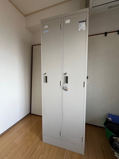 ✨超美品✨コクヨ　スチールロッカー　2人用　鍵付き　使用期間短い❗️