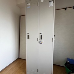 ✨超美品✨コクヨ　スチールロッカー　2人用　鍵付き　使用期間短い❗️