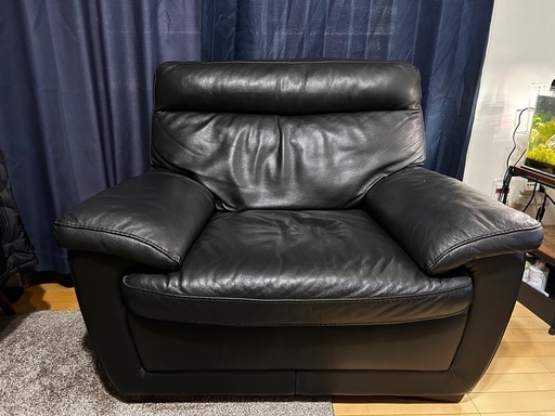 【緊急値下げ】断捨離中！本革ゆったり一人掛けソファ