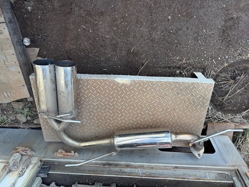 インプレッサスポーツ　マフラー