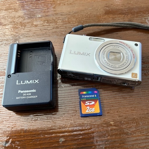 パナソニックデジタルカメラＬＵＭＩＸ