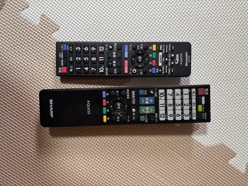テレビ２台(2020年、2013年)