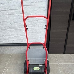 カルカルモア　芝刈り機　手動　値段交渉お受けします！の画像