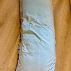抱き枕の画像