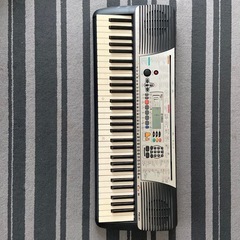 電子ピアノ
