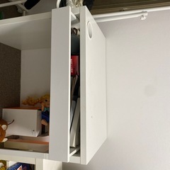 IKEA テーブルの画像