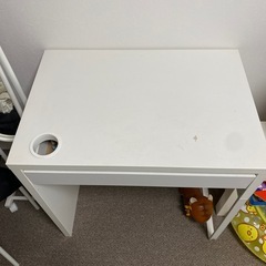 IKEA テーブルの画像