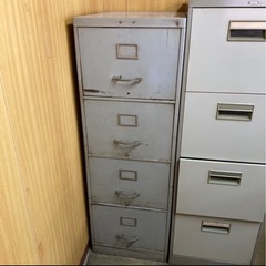 【値下げしました‼️】ヴィンテージ ファイルキャビネット/書類棚...
