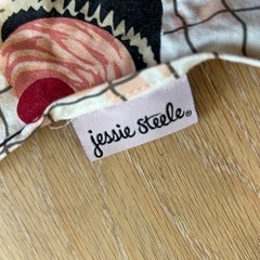 jessie steele カップケーキ柄エプロン　ジェシースティール　女の子の画像