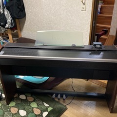 電子ピアノ