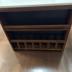 ダイニングテーブルの画像