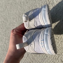 瞬足　白　18センチ　EEの画像