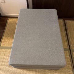 マットレス　三つ折りの画像