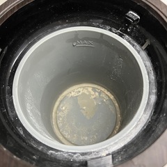 本日17:30〜18:00に取りに来れる方優先。定価1万。スチーム式加湿器の画像