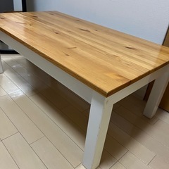 木目調テーブル