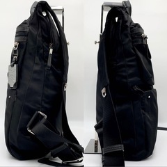 TUMIレディースリュックの画像