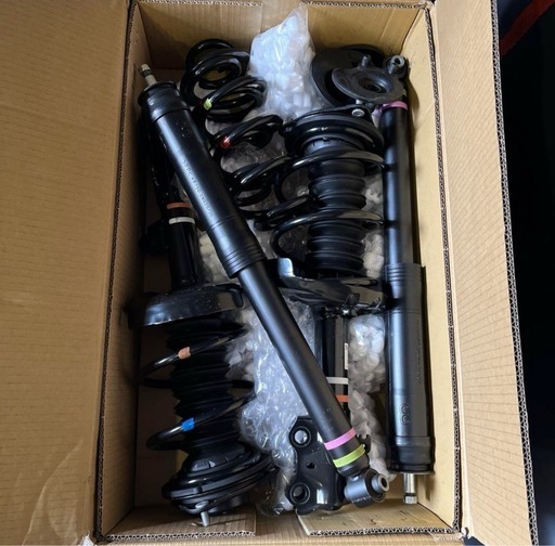 【新車外し】トヨタ　ノア 90系　SZ　サスペンションキット一式