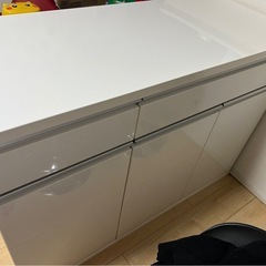 ニトリテーブル
