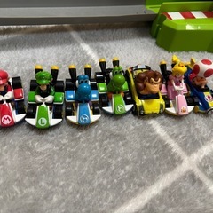 マリオカートミニカーとプラレールの画像