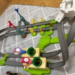 マリオカートミニカーとプラレールの画像