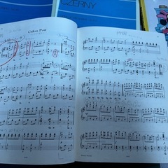 6冊セットピアノの楽譜の画像