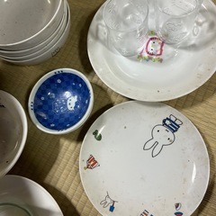 食器キャラクター入りも有りますの画像