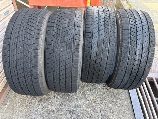 ブリザックVRX3 215/55R17
