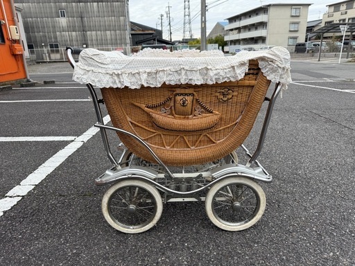 乳母車　ベビーカー　レトロ