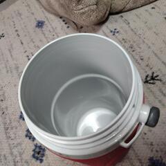 水筒　　赤の画像
