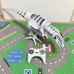 ほぼ新品！トイザらス限定ロボサウルス