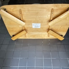 天然木製テーブル900×600×330の画像