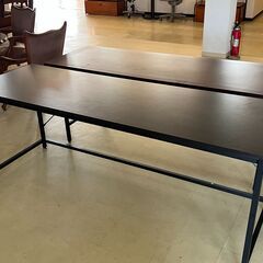 テーブル／店舗改装・新築建て替えに伴い、装飾品・備品・家具を譲渡...