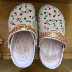 【お値下げしました！美品】クロックス　さくらんぼ柄　中古　記名ありの画像