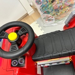 電動消防車ミニカーの画像