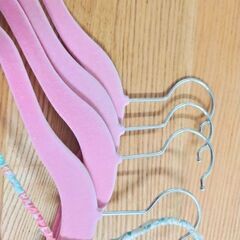 子供用ハンガーの画像